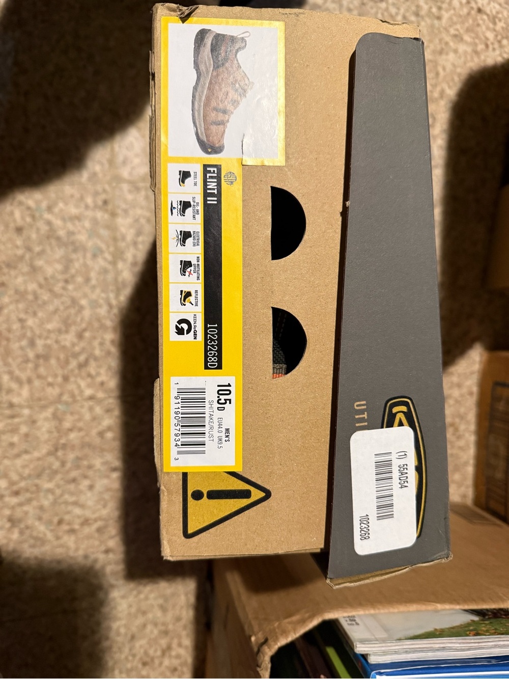 NIB KEEN UTILITY Steel toed shoes - Picture 4 of 8